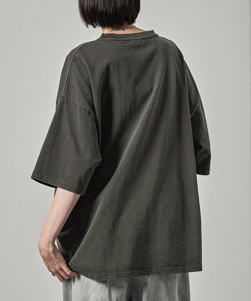 Alfred Alex(アルフレッドアレックス)の「【Alfred Alex】ヴィンテージ加工ピグメント3Dメタルディストーテッドロゴ半袖Tシャツ(Tシャツ/カットソー・メンズ・ブラック/ワイン/グレイッシュブルー・M/L)」の19枚目の写真