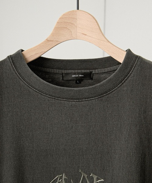 Alfred Alex(アルフレッドアレックス)の「【Alfred Alex】ヴィンテージ加工ピグメント3Dメタルディストーテッドロゴ半袖Tシャツ(Tシャツ/カットソー・メンズ・ブラック/ワイン/グレイッシュブルー・M/L)」の5枚目の写真