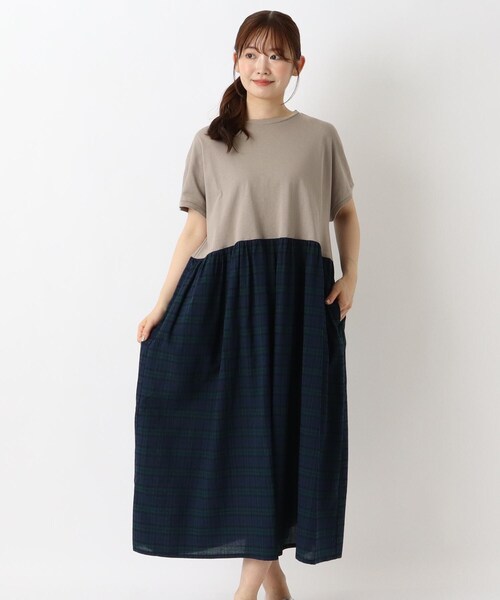one'sterrace(ワンズテラス)の「切替コンビワンピース(ワンピース・レディース・ブラック系8/ネイビー系5/ベージュ系その他7・02)」の1枚目の写真