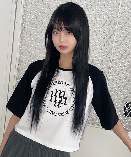 muahmuah(ムーアムーア)の「A'GEM/9 × .kom 『muah muah/ムーアムーア』CIRCLE LOGO RAGLAN HALF T-SHIRT/ステッチロゴラグラン Tシャツ(Tシャツ/カットソー・レディース・ダークグリーン/ベージュ/ブラック・FREE)」の4枚目の写真