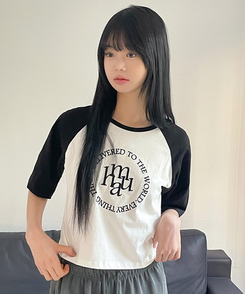 muahmuah(ムーアムーア)の「A'GEM/9 × .kom 『muah muah/ムーアムーア』CIRCLE LOGO RAGLAN HALF T-SHIRT/ステッチロゴラグラン Tシャツ(Tシャツ/カットソー・レディース・ダークグリーン/ベージュ/ブラック・FREE)」の5枚目の写真