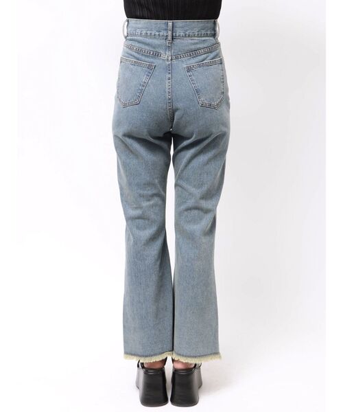 MURUA（ムルーア）の「レースアップフレアデニム（デニムパンツ・レディース・ブルー/ブラック・1/2）」の4枚目の写真