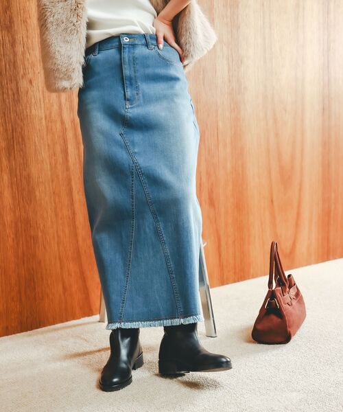 le.coeur blanc（ルクールブラン）の「リメイク風ラメデニムスカート（デニムスカート・レディース・サックスブルー/ブルー・38/36）」の2枚目の写真