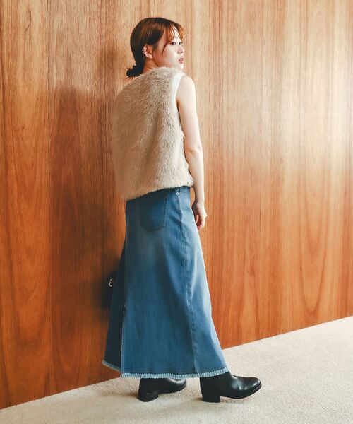 le.coeur blanc（ルクールブラン）の「リメイク風ラメデニムスカート（デニムスカート・レディース・サックスブルー/ブルー・38/36）」の7枚目の写真