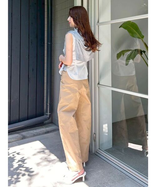 MERCURYDUO(マーキュリーデュオ)の「チノハイウエストタックワイドパンツ(チノパンツ・レディース・ベージュ・SMALL/MEDIUM)」の11枚目の写真
