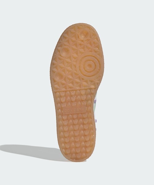 adidas（アディダス）の「SAMBAE W サンバ スニーカー / アディダスオリジナルス adidas Originals（スニーカー・レディース・ホワイト/ホワイト×グリーン・25.5cm/24.5cm/23.5cm/22.5cm/26.0cm/25.0cm/24.0cm/23.0cm/27.5cm/26.5cm/22.0cm/28.0cm/27.0cm）」の3枚目の写真