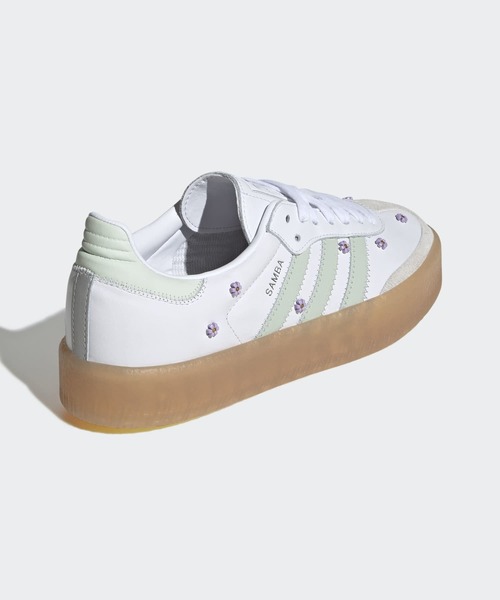 adidas（アディダス）の「SAMBAE W サンバ スニーカー / アディダスオリジナルス adidas Originals（スニーカー・レディース・ホワイト/ホワイト×グリーン・25.5cm/24.5cm/23.5cm/22.5cm/26.0cm/25.0cm/24.0cm/23.0cm/27.5cm/26.5cm/22.0cm/28.0cm/27.0cm）」の5枚目の写真