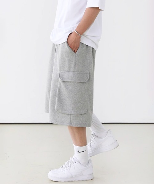 NOWLE(ノウル)の「【NOWLE】クロップド スウェット カーゴ ショーツ パンツ(スウェットパンツ・メンズ・グレー/ブラック・MEDIUM/LARGE/X-LARGE)」の9枚目の写真