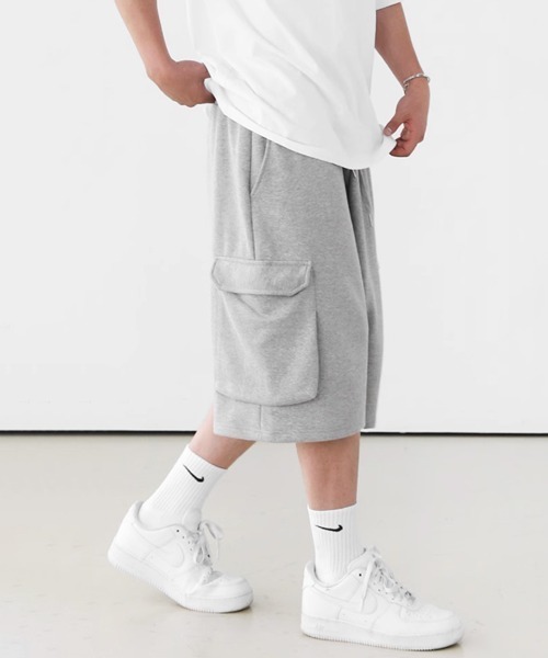 NOWLE(ノウル)の「【NOWLE】クロップド スウェット カーゴ ショーツ パンツ(スウェットパンツ・メンズ・グレー/ブラック・MEDIUM/LARGE/X-LARGE)」の6枚目の写真