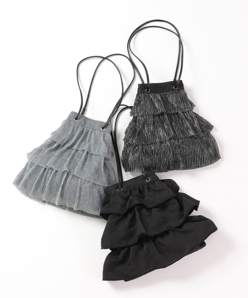 LEPSIM(レプシィム)の「アソートフリルバッグ 579049(ショルダーバッグ・レディース・シルバー/ブラック/ブラック系その他・ONE SIZE)」の4枚目の写真