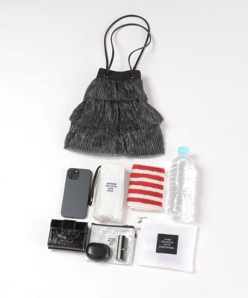 LEPSIM(レプシィム)の「アソートフリルバッグ 579049(ショルダーバッグ・レディース・シルバー/ブラック/ブラック系その他・ONE SIZE)」の6枚目の写真