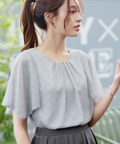 Tiaclasse（ティアクラッセ）の「チェック柄ハンカチスリーブブラウス（シャツ/ブラウス・レディース・ブルー/ブラック/ベージュ・S/M/L）」の3枚目の写真