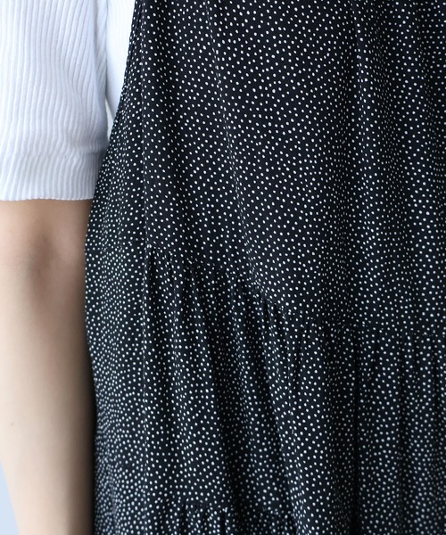 yuni(ユニ )の「dot print jumper スカート(ジャンパースカート・レディース・ブラック系その他4・FREE)」の3枚目の写真