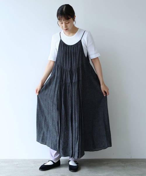 yuni(ユニ )の「dot print jumper スカート(ジャンパースカート・レディース・ブラック系その他4・FREE)」の5枚目の写真