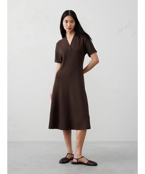 BANANA REPUBLIC FACTORY STORE スキューバ Vネック ミディ