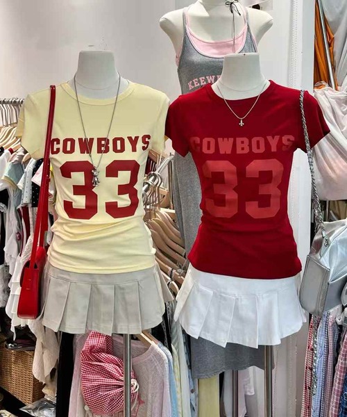 MEMECLE(メメクル)の「【 MEMECLE / メメクル 】33 プリントロゴ COWBOYS Tシャツ(Tシャツ/カットソー・レディース・ピンク/ネイビー/イエロー/レッド/ホワイト・FREE)」の10枚目の写真