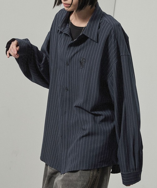 Alfred Alex（アルフレッドアレックス）の「【Alfred Alex】ストライプ ワンポイント刺繍 オーバーサイズレギュラーカラーシャツ（シャツ/ブラウス・メンズ・ネイビー/ワイン/ブラック・L/M）」の8枚目の写真