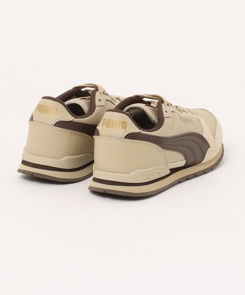 PUMA（プーマ）の「【PUMA】ST ランナー V3 メッシュ BG（スニーカー・レディース・ベージュ・22.5cm/23.5cm/24.5cm/23.0cm/24.0cm/25.0cm）」の2枚目の写真