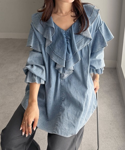 RANAN(ラナン)の「ビッグカラーフリルデニムブラウス(シャツ/ブラウス・レディース・ブルー/ネイビー・M/L/LL)」の15枚目の写真