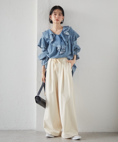 RANAN(ラナン)の「ビッグカラーフリルデニムブラウス(シャツ/ブラウス・レディース・ブルー/ネイビー・M/L/LL)」の19枚目の写真