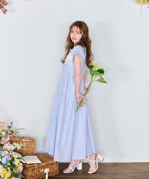 美品✳︎45R ダンガリーのチューリップ刺繍ワンピース 紫陽花刺繍ワンピース（ワンピース）｜Chesty（チェスティー）の