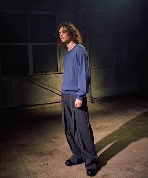 CASPER JOHN(キャスパージョン)の「Wool cotton high gauge crew neck sweater / ウールコットンハイゲージクルーネックセーター(ニット/セーター・メンズ・オレンジ/ブラック/アイボリー/ブルー・LARGE/MEDIUM/SMALL/X-SMALL)」の13枚目の写真