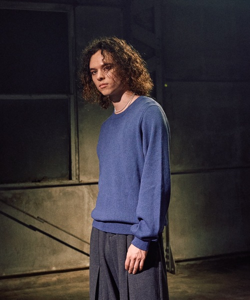 CASPER JOHN(キャスパージョン)の「Wool cotton high gauge crew neck sweater / ウールコットンハイゲージクルーネックセーター(ニット/セーター・メンズ・オレンジ/ブラック/アイボリー/ブルー・LARGE/MEDIUM/SMALL/X-SMALL)」の14枚目の写真