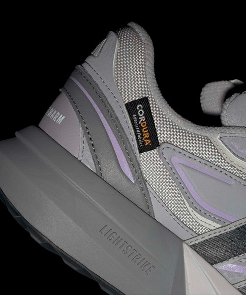 adidas（アディダス）の「ライトブレイズ ATR / Lightblaze ATR Shoes / アディダス adidas（スニーカー・レディース・グレー・23.5cm/23.0cm/22.5cm/22.0cm/28.0cm/27.5cm/27.0cm/26.5cm/26.0cm/25.5cm/25.0cm/24.5cm/24.0cm）」の10枚目の写真