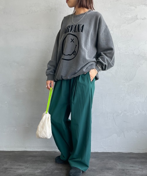 GOOD ROCK SPEED（グッドロックスピード）の「[GOOD ROCK SPEED/グッドロックスピード] 別注 NIRVANA フロッキープリントスウェット（スウェット・レディース・チャコールグレー・M/L/XL）」の2枚目の写真