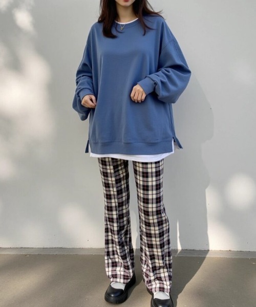 cammie(キャミー)の「重ね着風ゆるトップス(スウェット・レディース・ブルー/グレー/イエロー/ブラック・LARGE/MEDIUM)」の14枚目の写真