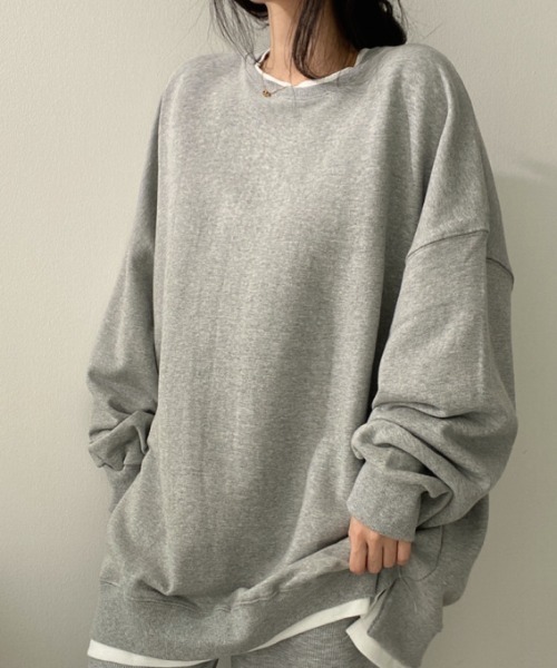 cammie(キャミー)の「重ね着風ゆるトップス(スウェット・レディース・ブルー/グレー/イエロー/ブラック・LARGE/MEDIUM)」の11枚目の写真