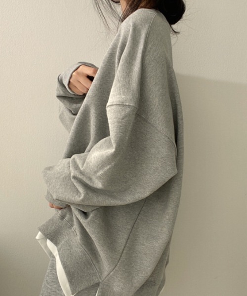cammie(キャミー)の「重ね着風ゆるトップス(スウェット・レディース・ブルー/グレー/イエロー/ブラック・LARGE/MEDIUM)」の12枚目の写真