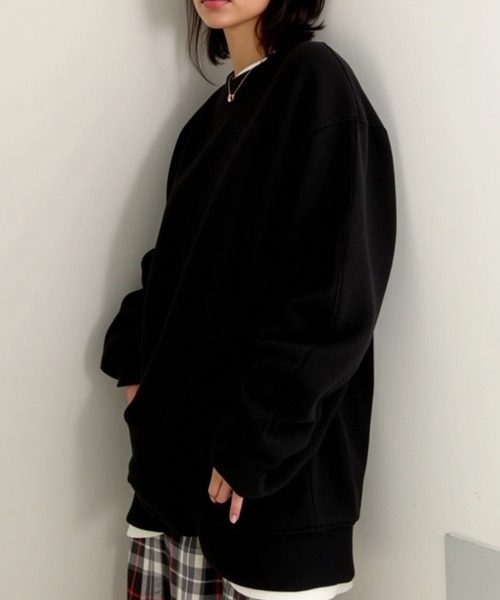 cammie(キャミー)の「重ね着風ゆるトップス(スウェット・レディース・ブルー/グレー/イエロー/ブラック・LARGE/MEDIUM)」の6枚目の写真