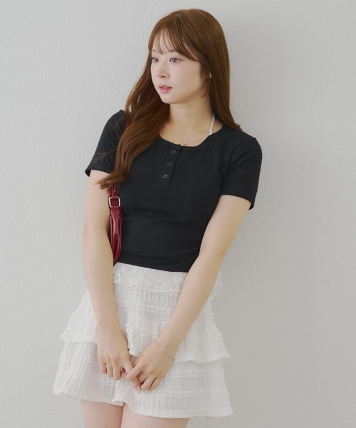 continuer de NICE CLAUP（コンティニューデナイスクラップ）の「レースホルターＴ（Tシャツ/カットソー・レディース・イエロー/オートミール/ブラック・FREE）」の2枚目の写真