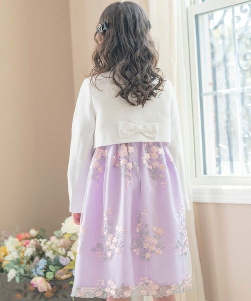 Catherine Cottage（キャサリンコテージ）の「エンブロイダリーフラワーレースアンサンブル（スーツセット・キッズ・ピンク/ネイビー/ベージュ/シルバー/ブルー/ライラック・110/120/130）」の19枚目の写真