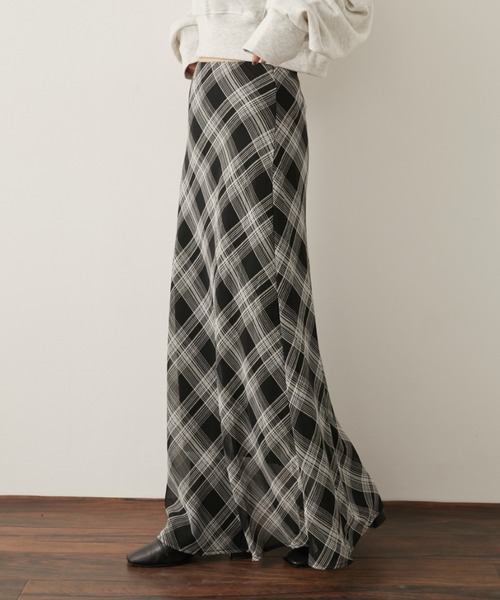 Aunt Marie's(アントマリーズ)の「チェックナロースカート(スカート・レディース・ネイビー/ブラック・SMALL/MEDIUM)」の6枚目の写真