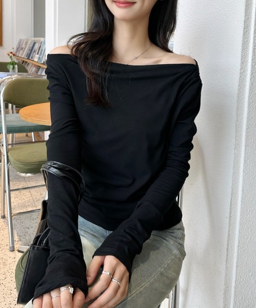 Eclat one(エクラワン)の「【Eclat one】ドレープネック カットソー(Tシャツ/カットソー・レディース・ブラウン/ホワイト/ブラック・FREE)」の5枚目の写真
