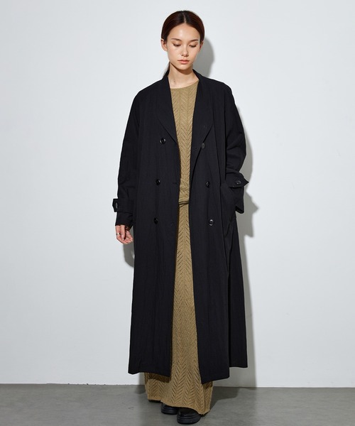 SUWDEE(スーディー)の「double button belted coat(その他アウター・レディース・グレイッシュベージュ/ブラック・M)」の3枚目の写真