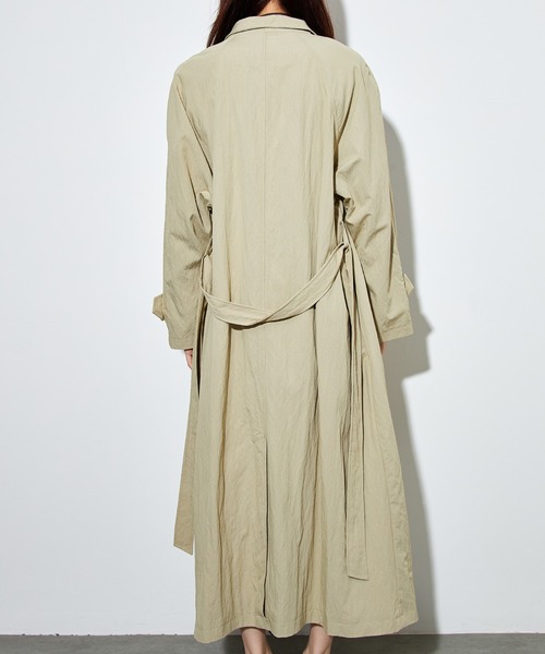 SUWDEE(スーディー)の「double button belted coat(その他アウター・レディース・グレイッシュベージュ/ブラック・M)」の10枚目の写真