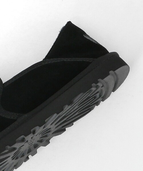 UGG(アグ)の「<UGG>ケントン / ショートブーツ / スリッポン / Kenton(スリッポン・レディース・ブラック・7/5/6)」の4枚目の写真