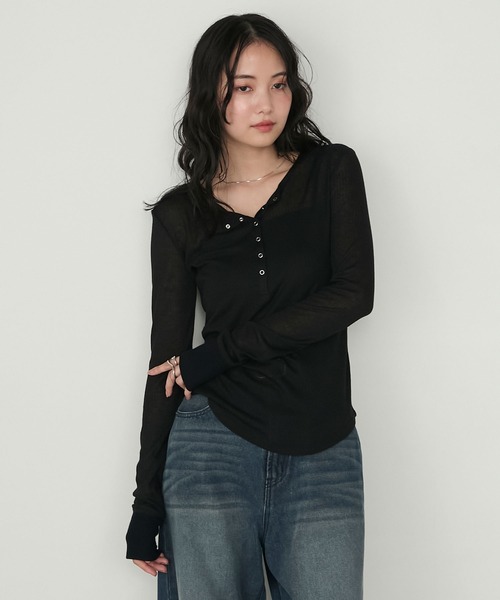 forksy.(フォルクシー)の「【forksy.】シアーヘンリーネックラウンドヘムロングスリーブトップス(Tシャツ/カットソー・レディース・ボルドー/杢グレー/アイボリー/ブラック・FREE)」の16枚目の写真