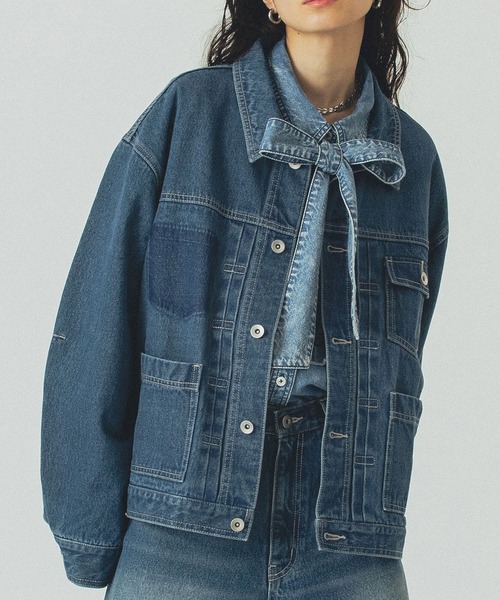 ROSE BUD（ローズバッド）の「DENIM JACKET（デニムジャケット・レディース・ライトインディゴブルー/バーガンディー・ONE SIZE）」の2枚目の写真
