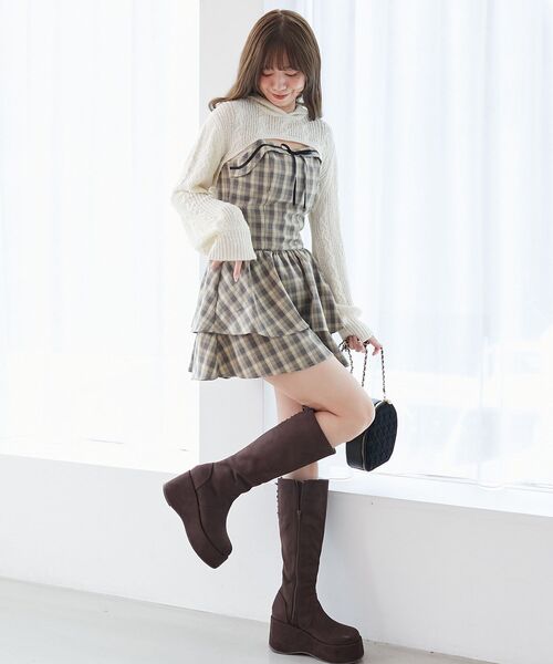 MAJESTIC LEGON（マジェスティックレゴン）の「フードボレロ×ミニキャミワンピセット（ワンピース・レディース・ベージュ系その他2/ベージュ/ブラック系その他・MEDIUM）」の10枚目の写真