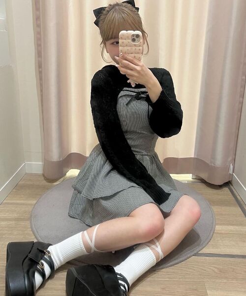 MAJESTIC LEGON（マジェスティックレゴン）の「フードボレロ×ミニキャミワンピセット（ワンピース・レディース・ベージュ系その他2/ベージュ/ブラック系その他・MEDIUM）」の18枚目の写真