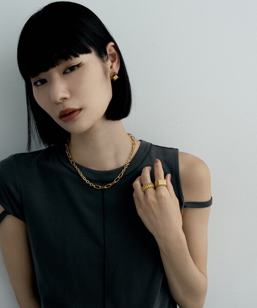 COCOSHNIK ONKITSCH(ココシュニックオンキッチュ)の「シルバー バケットカット シグネットリング GP(リング・レディース・ゴールド・12/14)」の6枚目の写真