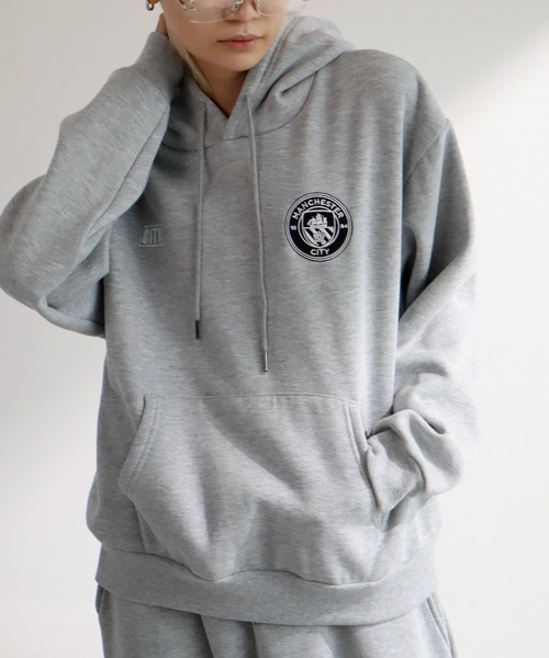 新品Manchester Cityプルオーバー パーカー セットアップＬ黒 セール】【Manchester City/マンチェスターシティー】エンブレム
