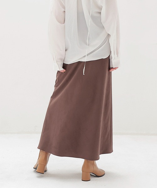 DRESSLAVE（ドレスレイブ）の「suede long skirt(スエードロングスカート)（スカート・レディース・ホワイト/ブラウン・38/36）」の16枚目の写真