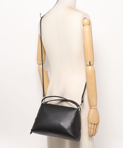 GIANNI CHIARINI（ジャンニ キアリーニ）の「【GIANNI CHIARINI/ジャンニキアリーニ】2WAY レザーハンドバッグ ショルダーバッグ アリファ M BS 8148 COMM GRN（ショルダーバッグ・レディース・ブラック・FREE）」の3枚目の写真