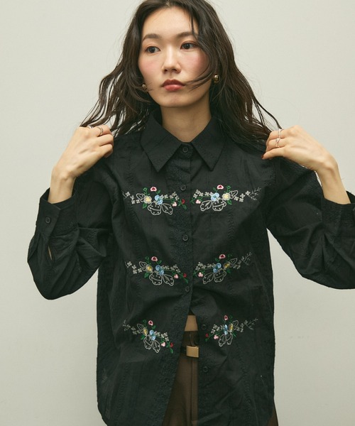 Lutim by u(ルチバイユー)の「Floral line embroidery shirt / フローラルラインエンブロイダリーシャツ(シャツ/ブラウス・レディース・ホワイト/ブラック・FREE)」の10枚目の写真