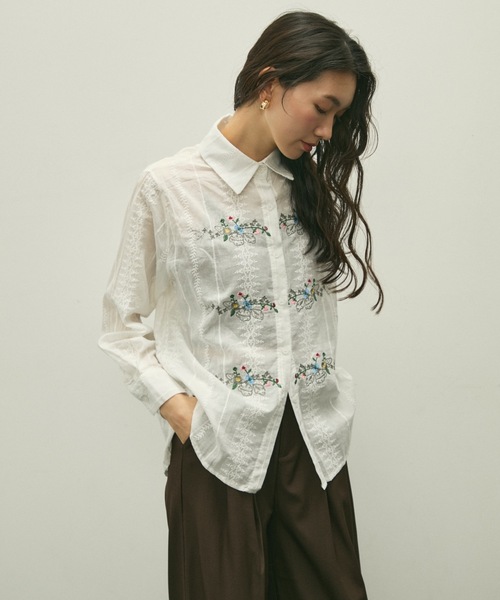 Lutim by u(ルチバイユー)の「Floral line embroidery shirt / フローラルラインエンブロイダリーシャツ(シャツ/ブラウス・レディース・ホワイト/ブラック・FREE)」の20枚目の写真